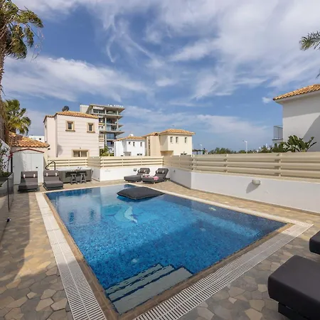 View 6 -fig Tree Bay-jacuzzi-hot Tub וילה פרוטאראס