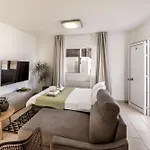 View 6 -fig Tree Bay-jacuzzi-hot Tub プロタラス