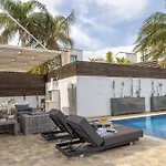 View 6 -fig Tree Bay-jacuzzi-hot Tub * プロタラス