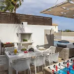 View 6 -fig Tree Bay-jacuzzi-hot Tub