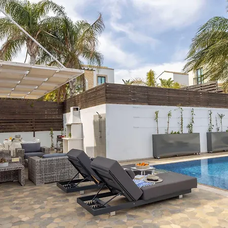 View 6 -fig Tree Bay-jacuzzi-hot Tub * Protaras