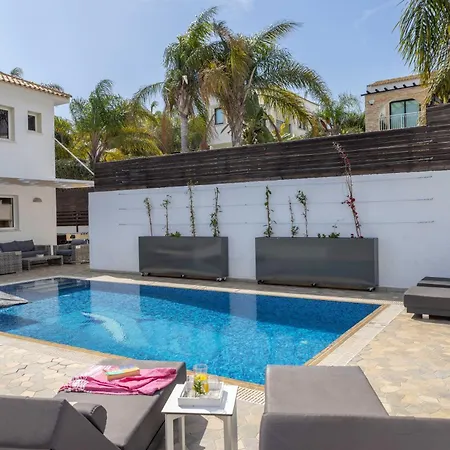 Villa View 6 -fig Tree Bay-jacuzzi-hot Tub Protaras