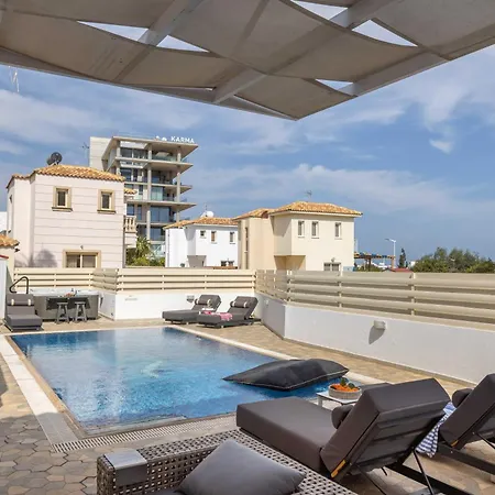 Villa View 6 -fig Tree Bay-jacuzzi-hot Tub *