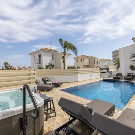 Villa View 6 -fig Tree Bay-jacuzzi-hot Tub Protaras