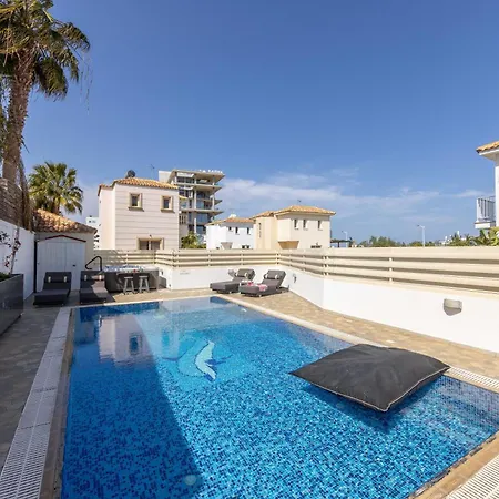Villa View 6 -fig Tree Bay-jacuzzi-hot Tub