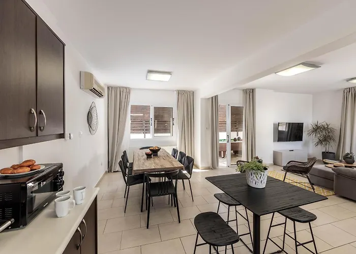 View 6 -fig Tree Bay-jacuzzi-hot Tub * Protaras