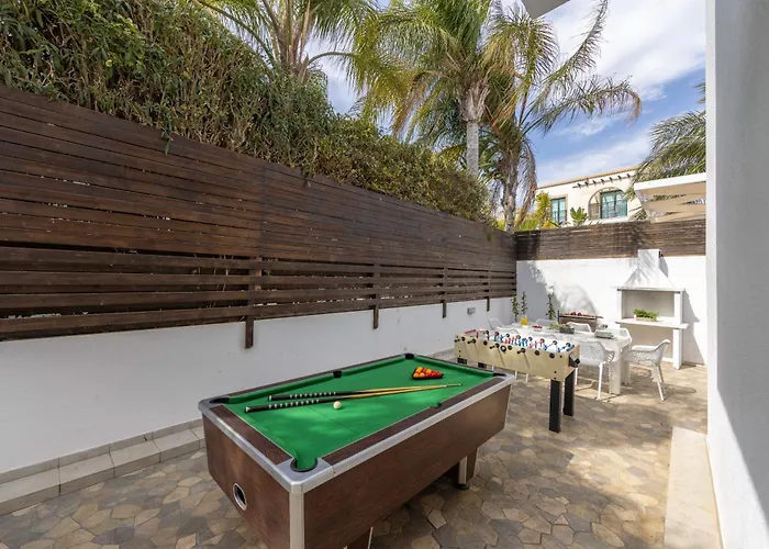 View 6 -fig Tree Bay-jacuzzi-hot Tub Vila *