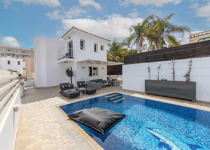 Vila View 6 -fig Tree Bay-jacuzzi-hot Tub Protaras