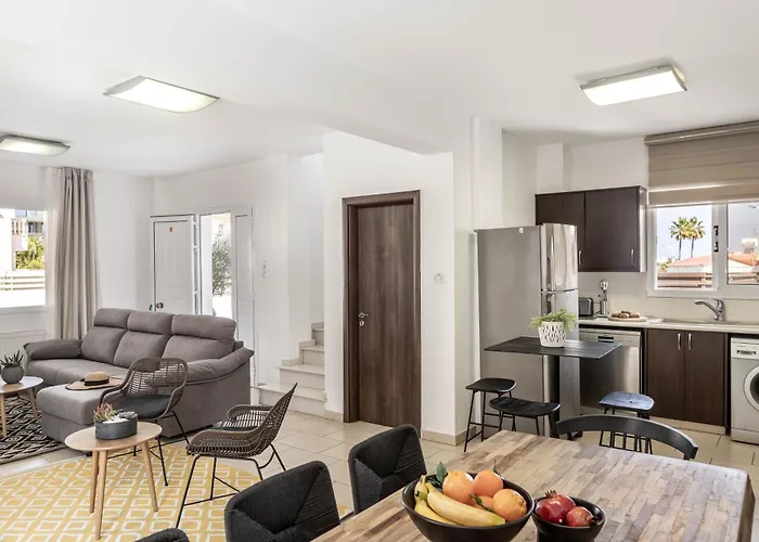 View 6 -fig Tree Bay-jacuzzi-hot Tub Vila *