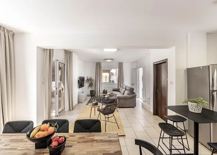 Vila View 6 -fig Tree Bay-jacuzzi-hot Tub Protaras