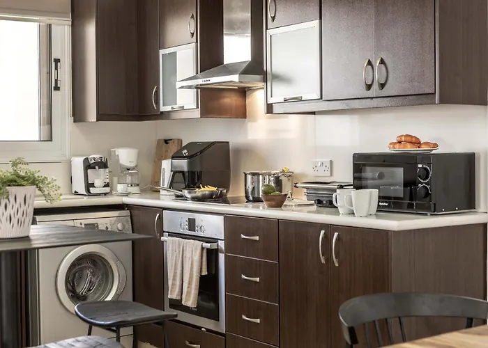 View 6 -fig Tree Bay-jacuzzi-hot Tub *