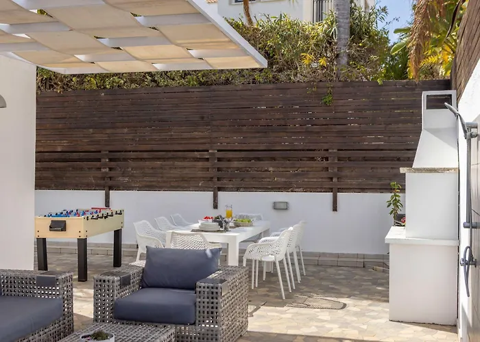 Vila View 6 -fig Tree Bay-jacuzzi-hot Tub Protaras