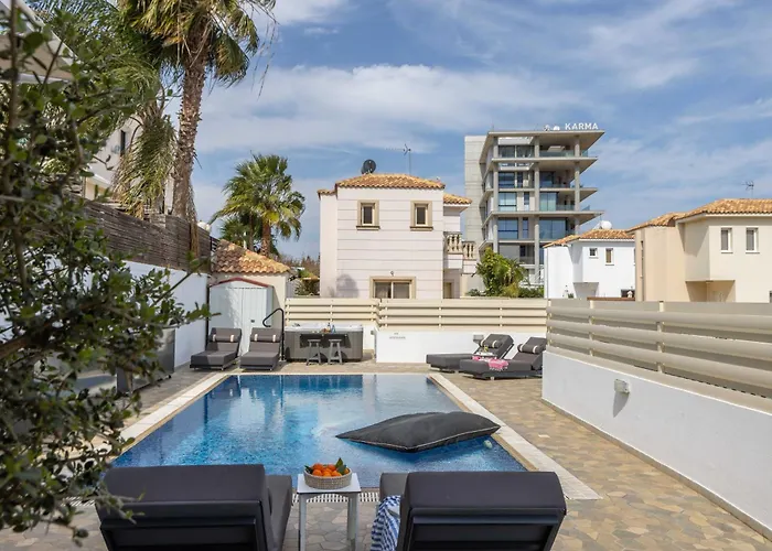 View 6 -fig Tree Bay-jacuzzi-hot Tub * Protaras