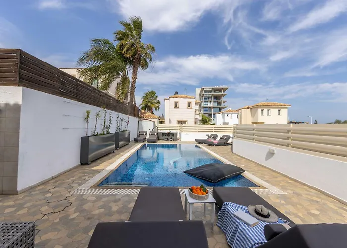 View 6 -fig Tree Bay-jacuzzi-hot Tub Vila *