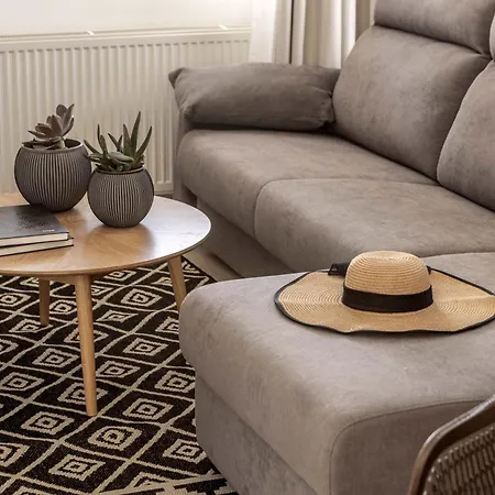 View 6 -fig Tree Bay-jacuzzi-hot Tub *