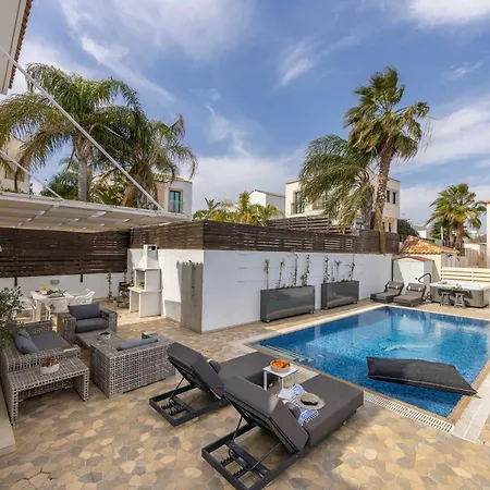 Villa View 6 -fig Tree Bay-jacuzzi-hot Tub